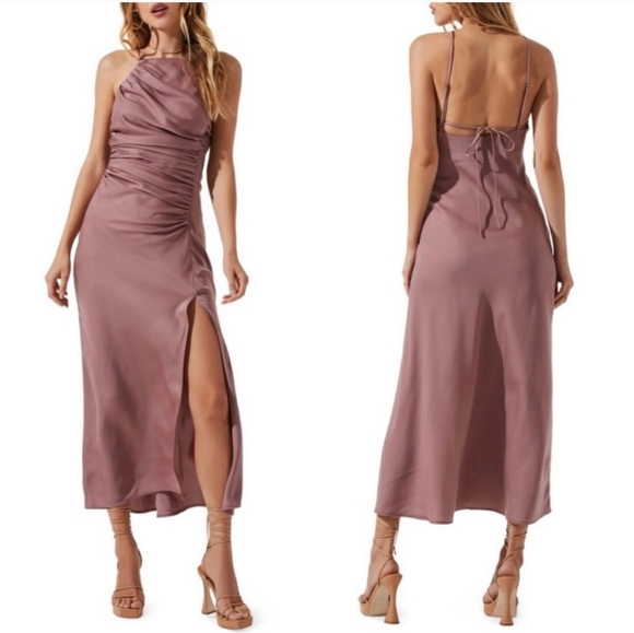 Astr Dresses & Skirts - Astr Pink Sheath Maxi Dress with Halter Neckline